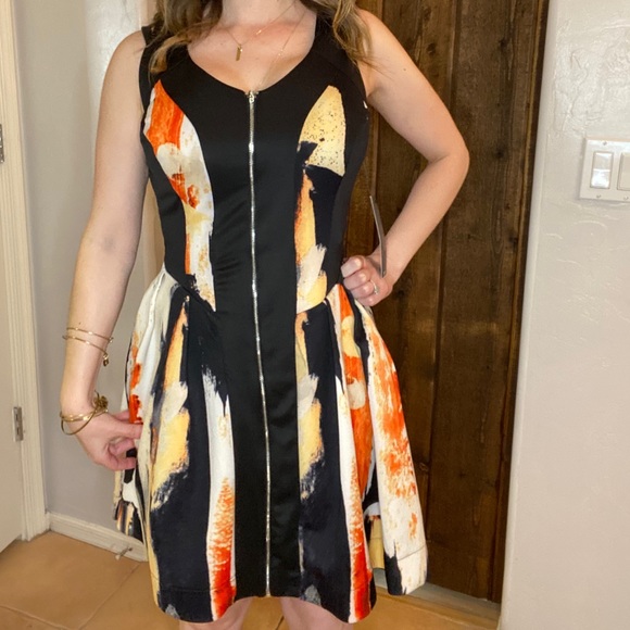 Dress - Picture 2 of 2